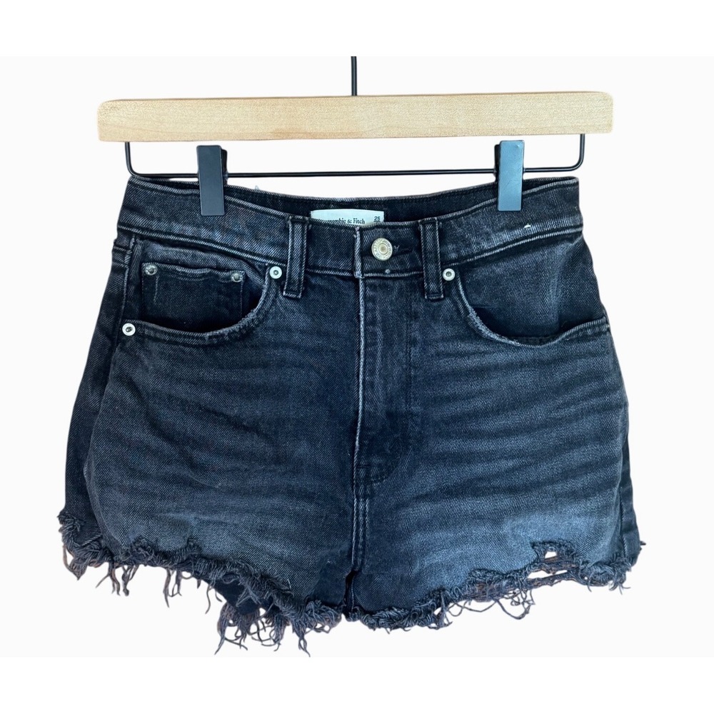 Abercrombie & Fitch The Mom Short 25 0 Black Denim Distressed Frayed High Rise